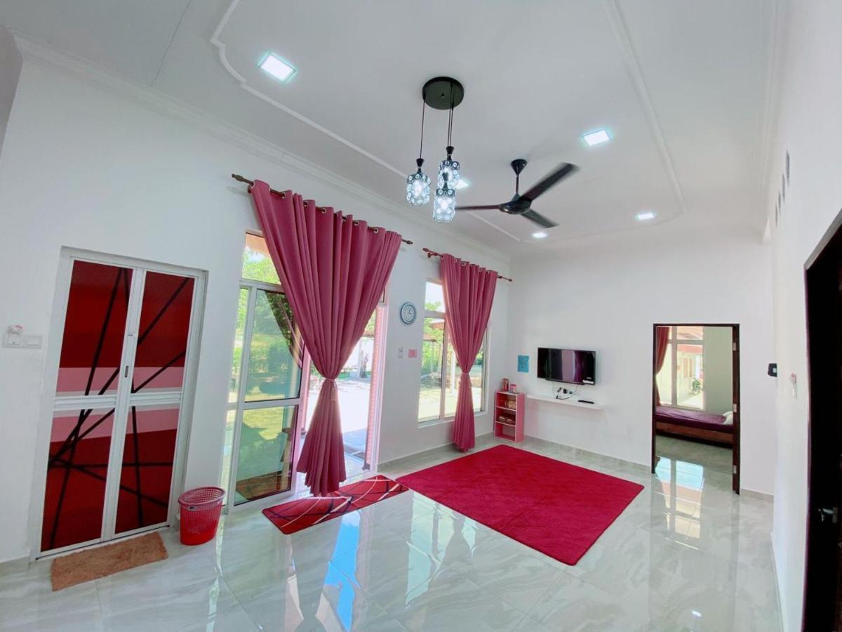 Hellokitty House - Unit 1 Villa Куала Теренгану Екстериор снимка