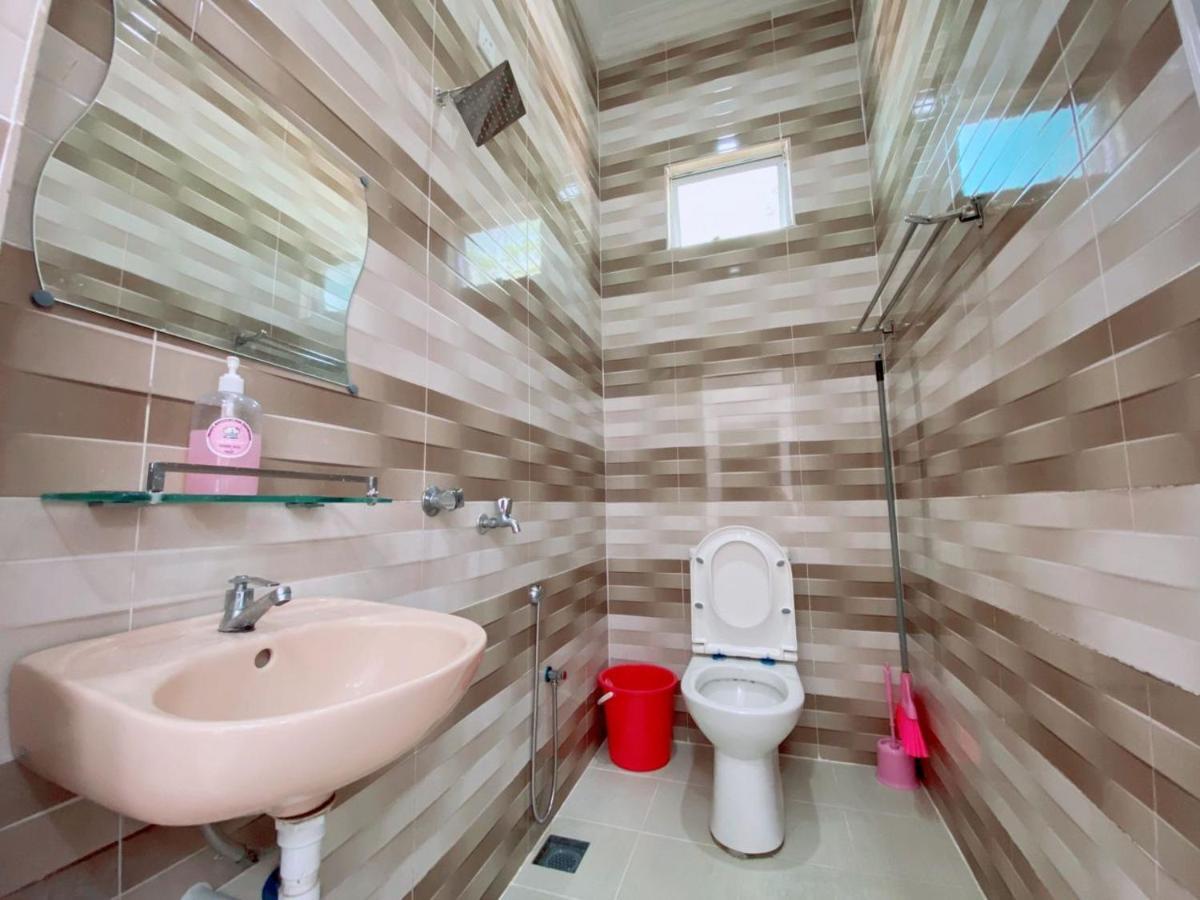 Hellokitty House - Unit 1 Villa Куала Теренгану Екстериор снимка